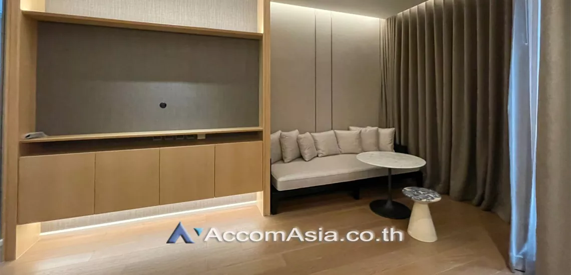  2 Bedrooms  Condominium For Rent in Sukhumvit, Bangkok  near BTS Phrom Phong (AA30512)