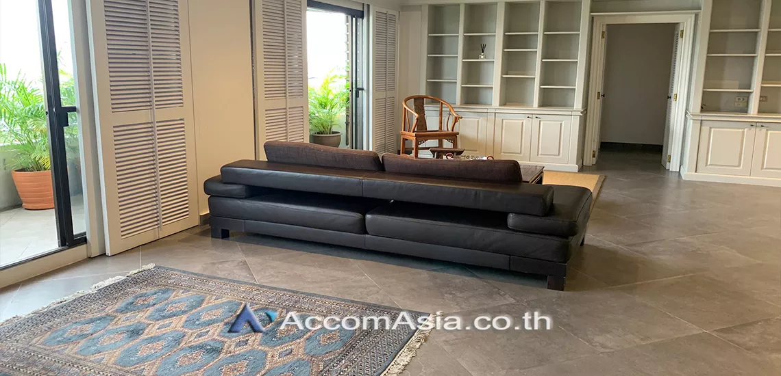  3 Bedrooms  Condominium For Rent in Sathorn, Bangkok  near MRT Lumphini (AA30515)