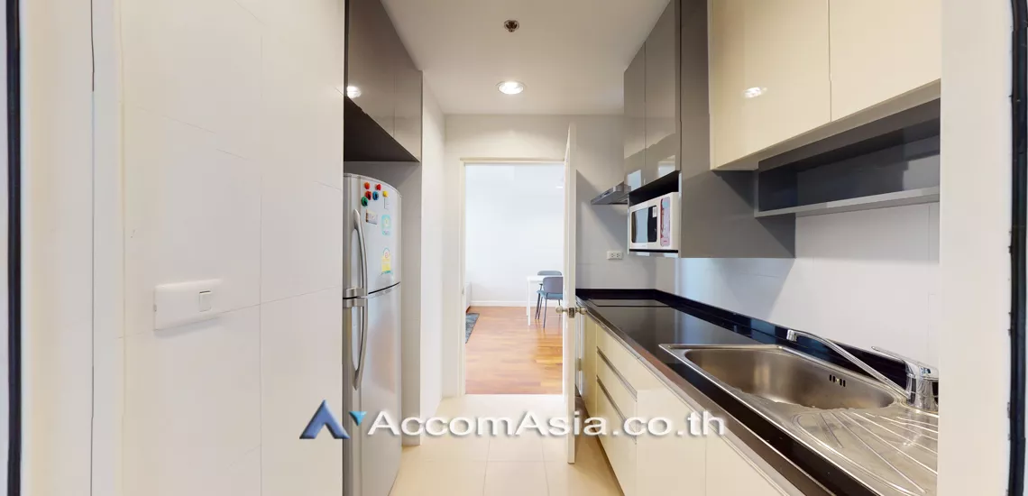  1 Bedroom  Condominium For Rent in Sukhumvit, Bangkok  near BTS Phrom Phong (AA30516)