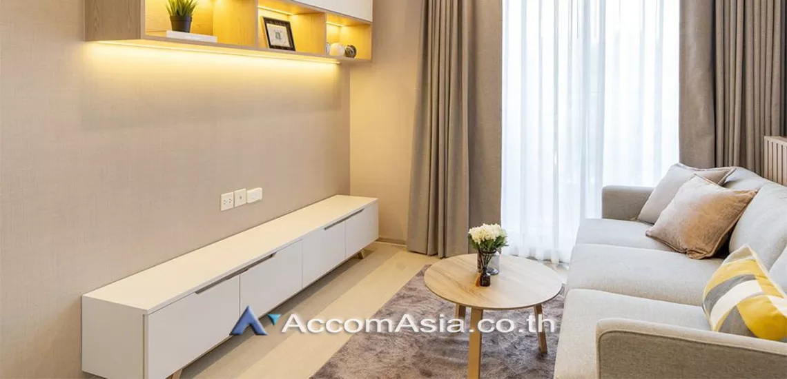  2 Bedrooms  Condominium For Rent in Sukhumvit, Bangkok  near BTS Ekkamai (AA30530)