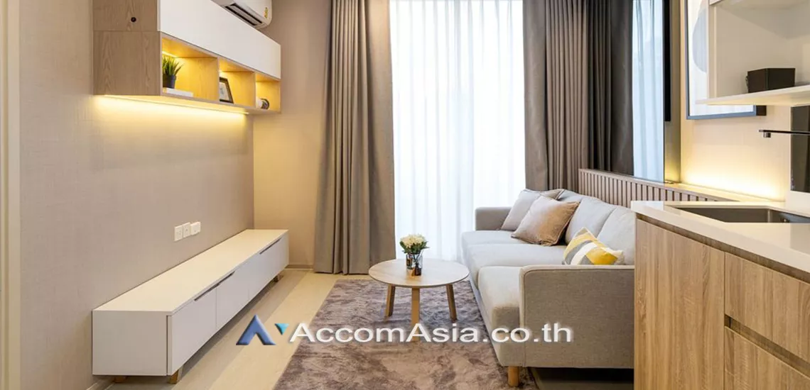  2 Bedrooms  Condominium For Rent in Sukhumvit, Bangkok  near BTS Ekkamai (AA30530)