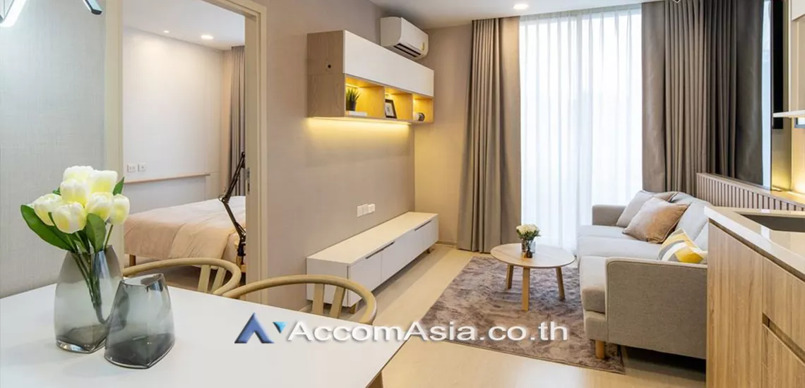  2 Bedrooms  Condominium For Rent in Sukhumvit, Bangkok  near BTS Ekkamai (AA30530)