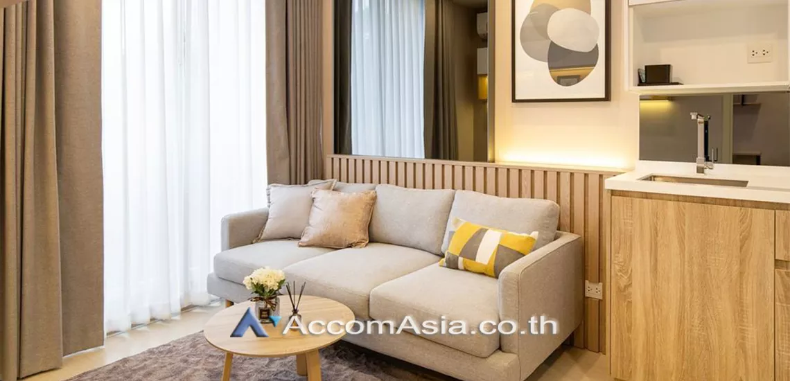  2 Bedrooms  Condominium For Rent in Sukhumvit, Bangkok  near BTS Ekkamai (AA30530)