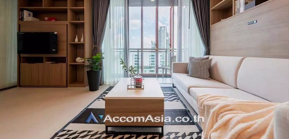  1 Bedroom  Condominium For Rent in Sukhumvit, Bangkok  near BTS Phrom Phong (AA30533)