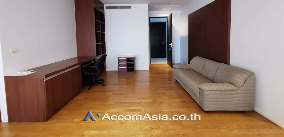 Pet friendly |  2 Bedrooms  Condominium For Rent in Sukhumvit, Bangkok  near BTS Phrom Phong (AA30550)