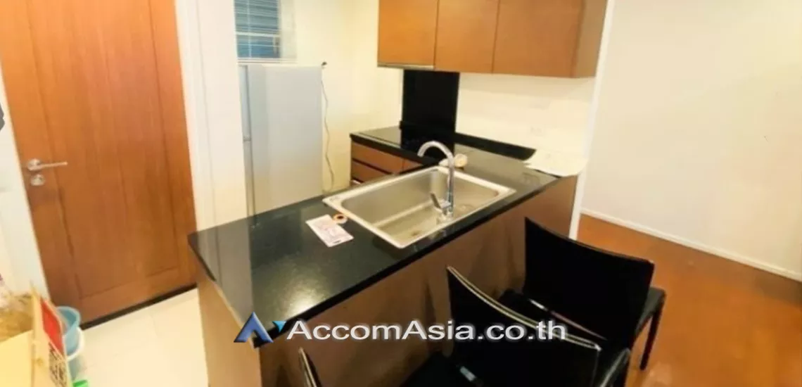  2 Bedrooms  Condominium For Sale in Sukhumvit, Bangkok  near BTS Asok - MRT Sukhumvit (AA30552)