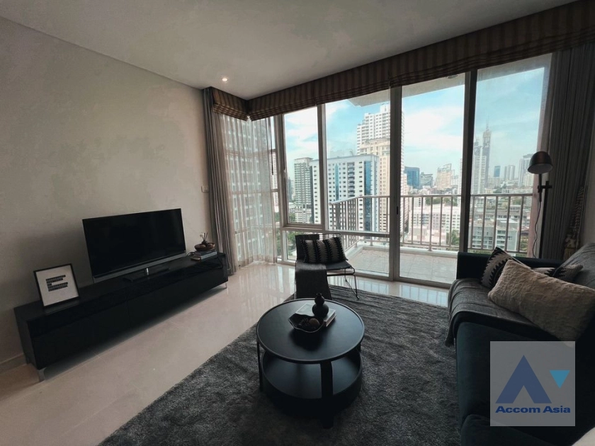 Pet friendly |  2 Bedrooms  Condominium For Rent in Sukhumvit, Bangkok  near BTS Ekkamai (AA30558)