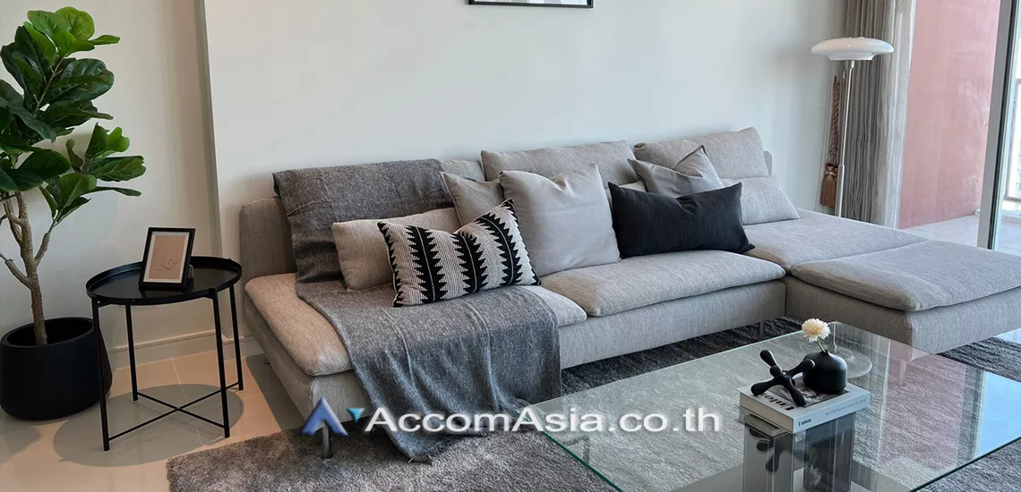 Pet friendly |  2 Bedrooms  Condominium For Rent in Sukhumvit, Bangkok  near BTS Ekkamai (AA30560)