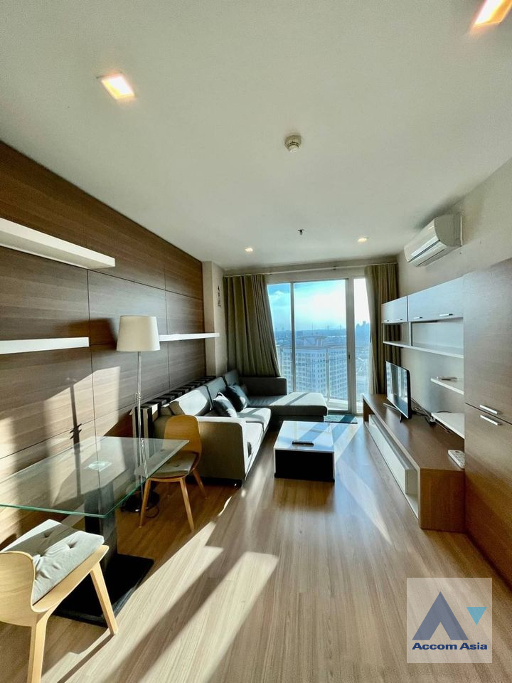  2  1 br Condominium for rent and sale in Sukhumvit ,Bangkok BTS Phra khanong at Sky Walk AA30574