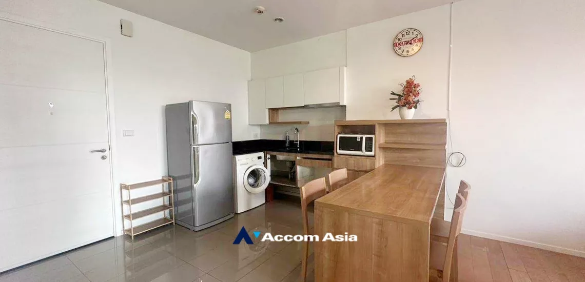  2 Bedrooms  Condominium For Rent in Sukhumvit, Bangkok  near BTS On Nut (AA30581)