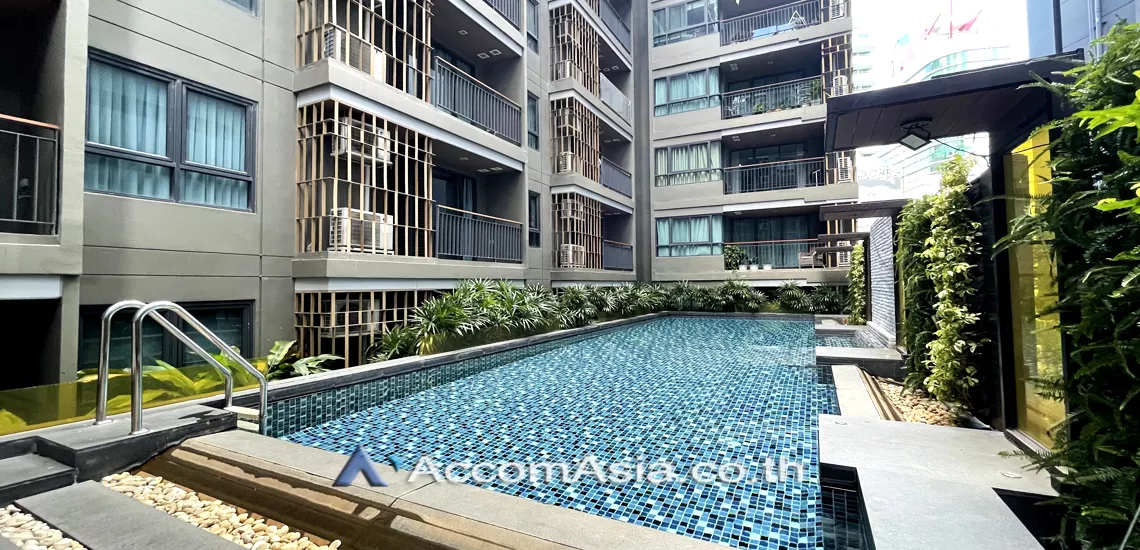  2 Bedrooms  Condominium For Rent & Sale in Sukhumvit, Bangkok  near BTS Asok - MRT Sukhumvit (AA30587)