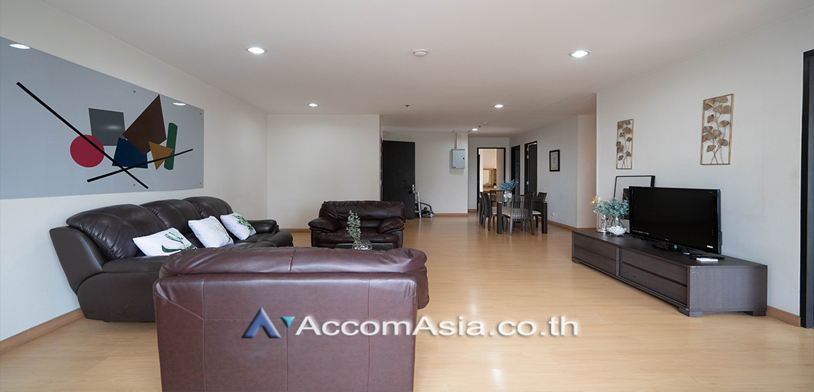 Fully Furnished, Big Balcony, Penthouse |  3 Bedrooms  Condominium For Rent in Sukhumvit, Bangkok  near BTS Asok - MRT Sukhumvit (AA30602)