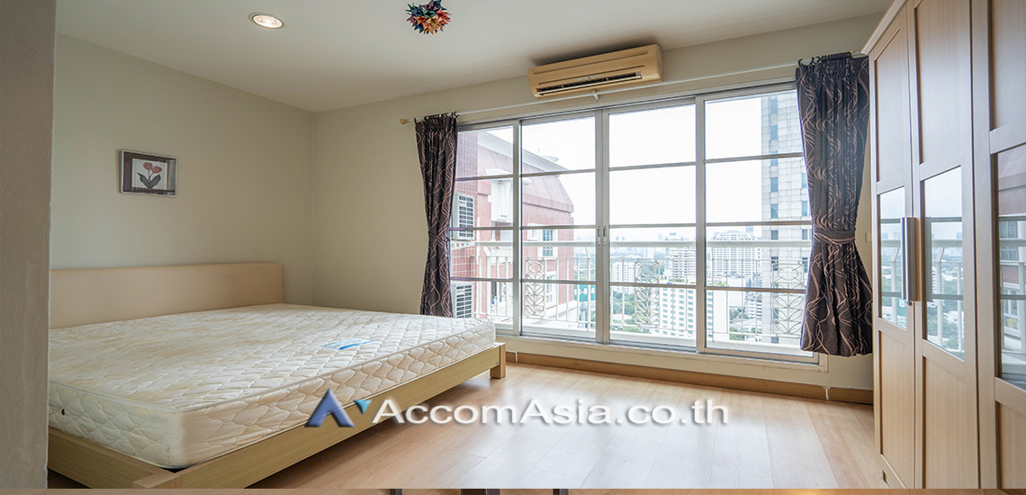 8  3 br Condominium For Rent in Sukhumvit ,Bangkok BTS Asok - MRT Sukhumvit at CitiSmart Sukhumvit 18 AA30602