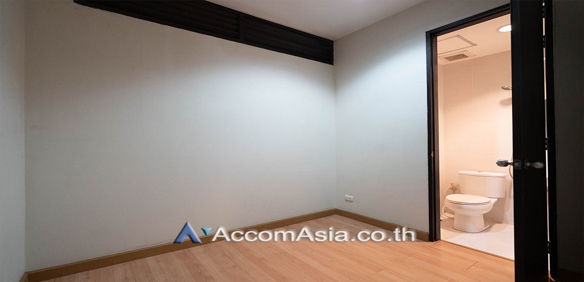 9  3 br Condominium For Rent in Sukhumvit ,Bangkok BTS Asok - MRT Sukhumvit at CitiSmart Sukhumvit 18 AA30602