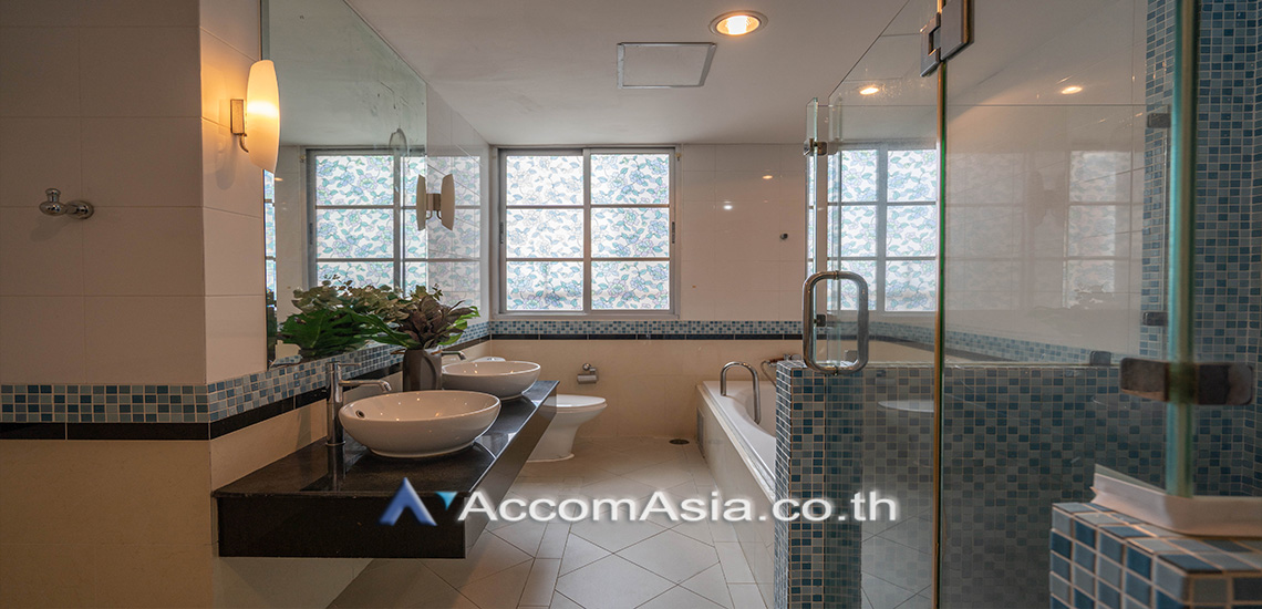 10  3 br Condominium For Rent in Sukhumvit ,Bangkok BTS Asok - MRT Sukhumvit at CitiSmart Sukhumvit 18 AA30602