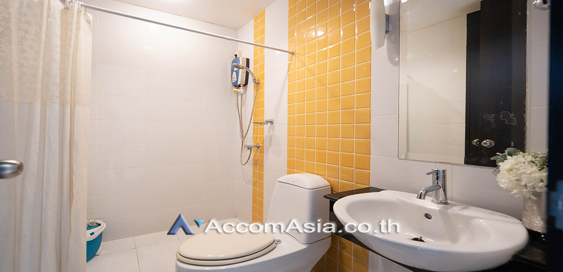 12  3 br Condominium For Rent in Sukhumvit ,Bangkok BTS Asok - MRT Sukhumvit at CitiSmart Sukhumvit 18 AA30602