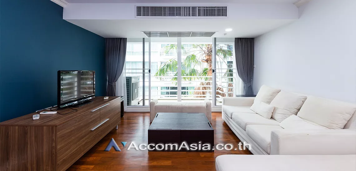  3 Bedrooms  Condominium For Rent in Sukhumvit, Bangkok  near BTS Asok - MRT Sukhumvit (AA30619)