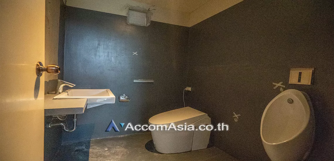 21  4 br House For Sale in sukhumvit ,Bangkok BTS Phrom Phong AA30634