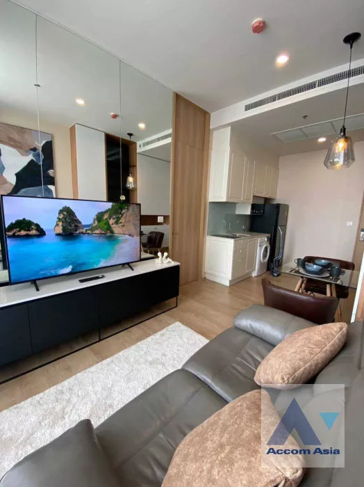  1 Bedroom  Condominium For Rent in Sukhumvit, Bangkok  near BTS Phrom Phong (AA30637)