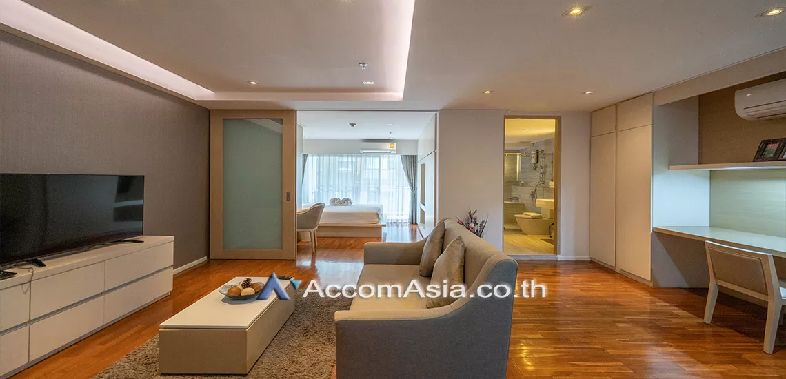  1 Bedroom  Apartment For Rent in Sukhumvit, Bangkok  near BTS Phrom Phong (AA30646)