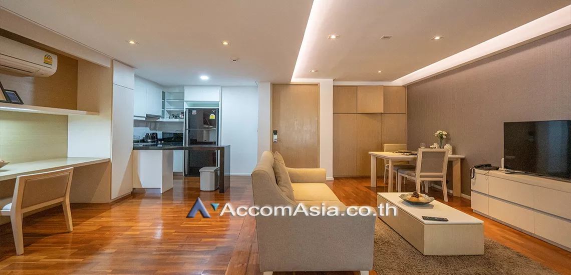  1 Bedroom  Apartment For Rent in Sukhumvit, Bangkok  near BTS Phrom Phong (AA30646)