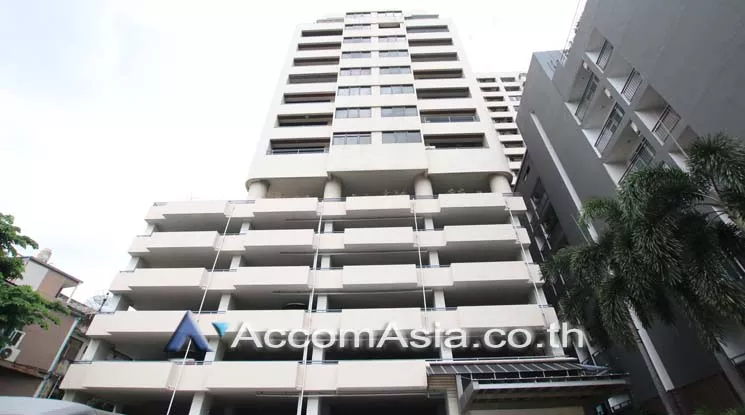  2 Bedrooms  Condominium For Rent in Sukhumvit, Bangkok  near BTS Phrom Phong (AA30662)