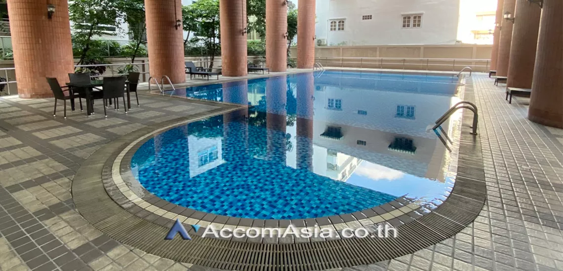  2 Bedrooms  Condominium For Rent & Sale in Sukhumvit, Bangkok  near BTS Phrom Phong (AA30669)