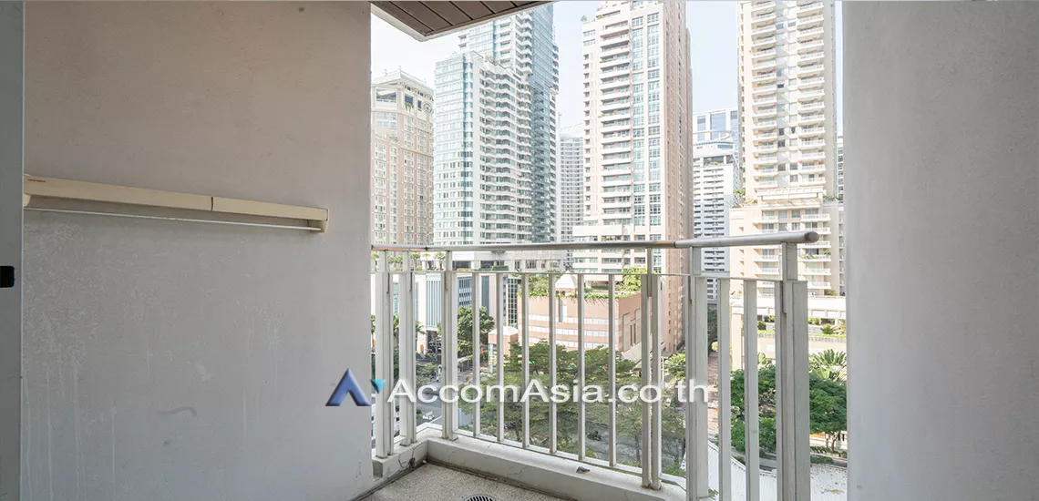  2 Bedrooms  Condominium For Rent in Ploenchit, Bangkok  near BTS Chitlom (AA30675)