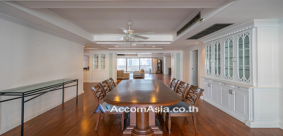 Pet friendly |  4 Bedrooms  Apartment For Rent in Sukhumvit, Bangkok  near BTS Asok - MRT Sukhumvit (AA30689)