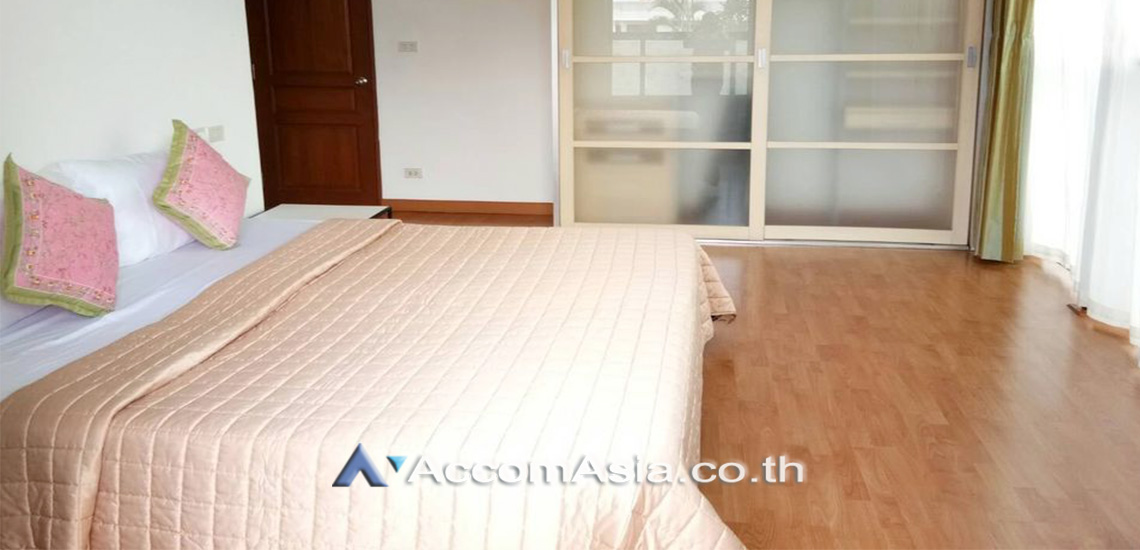  2 Bedrooms  Condominium For Rent in Sukhumvit, Bangkok  near BTS Thong Lo (AA30690)