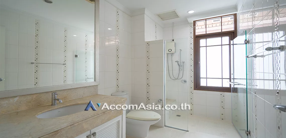 16  4 br House For Rent in Sukhumvit ,Bangkok BTS Phra khanong at Baan Sansiri Sukhumvit 67 AA30734