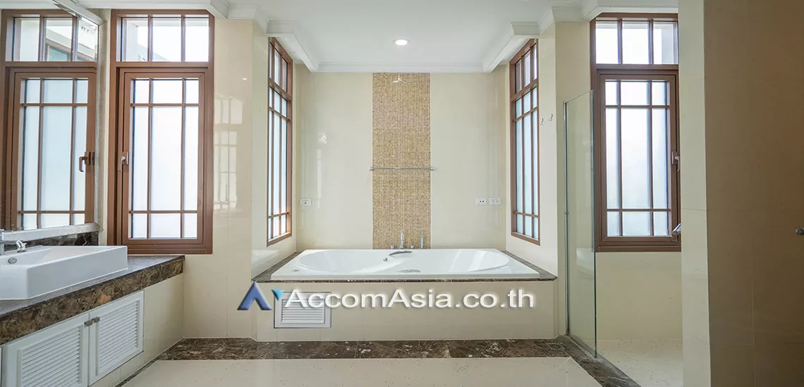 17  4 br House For Rent in Sukhumvit ,Bangkok BTS Phra khanong at Baan Sansiri Sukhumvit 67 AA30734