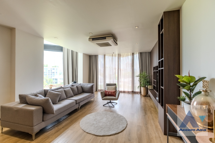 Pet friendly |  4 Bedrooms  Apartment For Rent in Sukhumvit, Bangkok  near BTS Phrom Phong (AA30744)