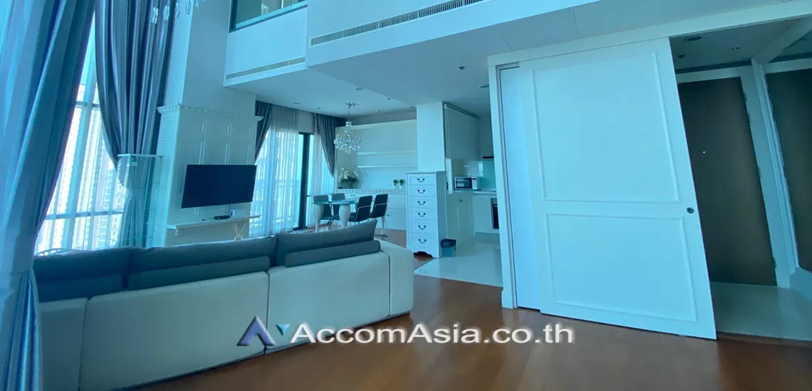  3 Bedrooms  Condominium For Rent in Sukhumvit, Bangkok  near BTS Phrom Phong (AA30748)