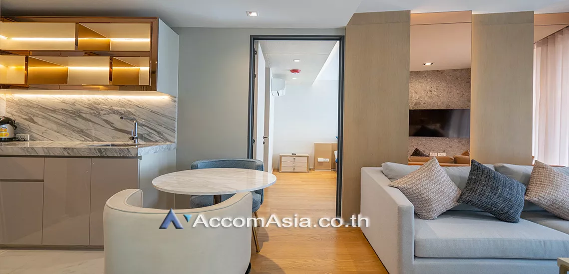  1 Bedroom  Apartment For Rent in Sukhumvit, Bangkok  near BTS Phrom Phong (AA30763)