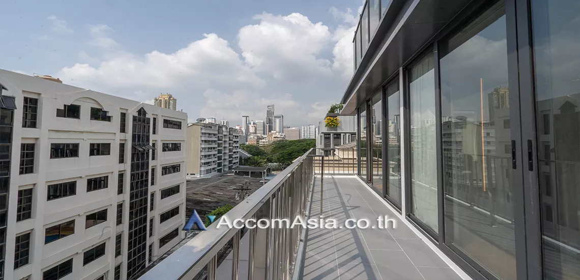  1 Bedroom  Apartment For Rent in Sukhumvit, Bangkok  near BTS Phrom Phong (AA30764)