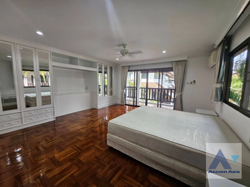 8  4 br House For Rent in Sukhumvit ,Bangkok BTS Phrom Phong at Kid Friendly House Compound AA30775