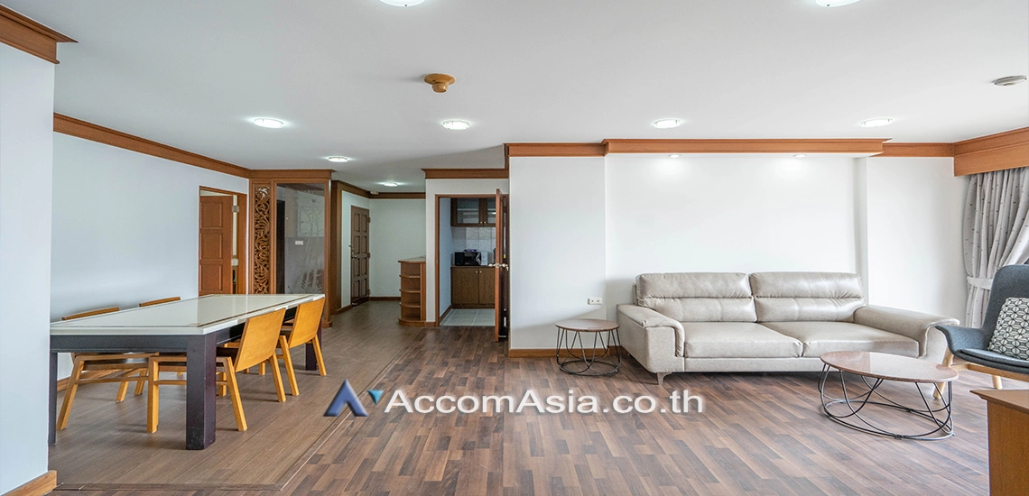  3 Bedrooms  Condominium For Rent in Sukhumvit, Bangkok  near BTS Phrom Phong (AA30795)