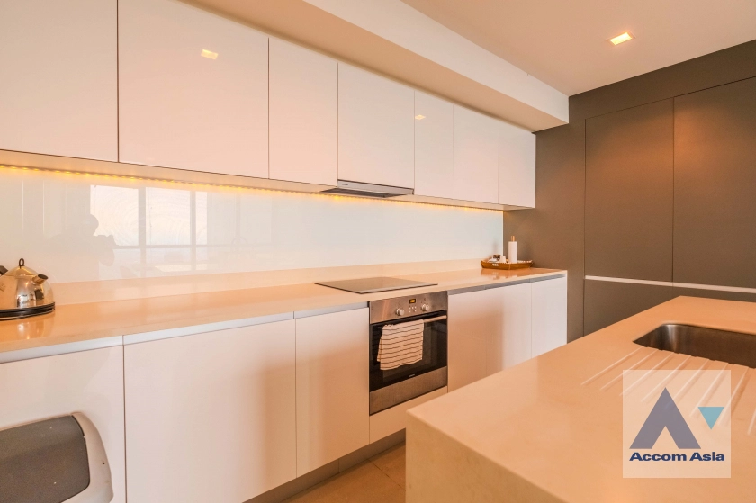 8  3 br Condominium For Sale in Charoennakorn ,Bangkok BTS Krung Thon Buri at The River Condominium AA30829