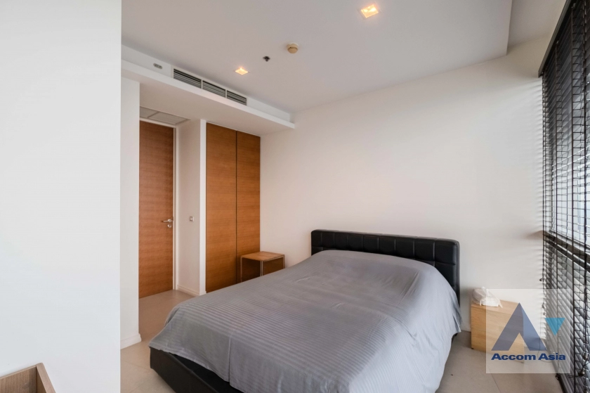 19  3 br Condominium For Sale in Charoennakorn ,Bangkok BTS Krung Thon Buri at The River Condominium AA30829