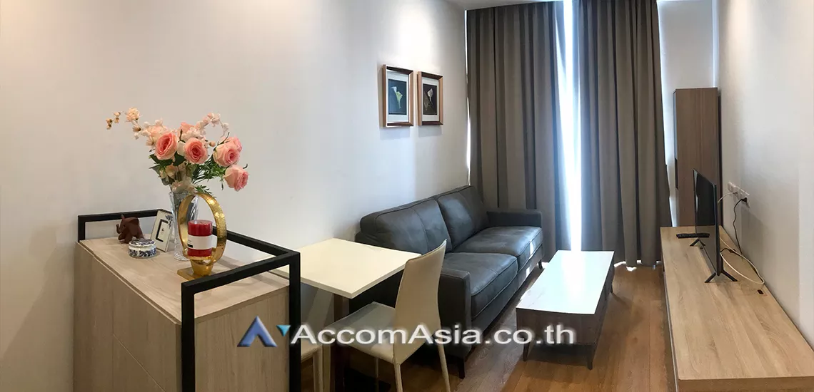  2 Bedrooms  Condominium For Rent in Sukhumvit, Bangkok  near BTS Phrom Phong (AA30841)