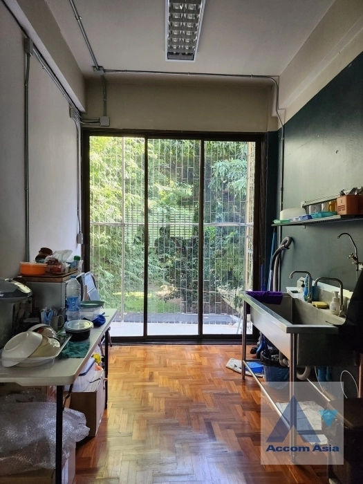 4  3 br Townhouse For Rent in Sathorn ,Bangkok BTS Chong Nonsi AA30861