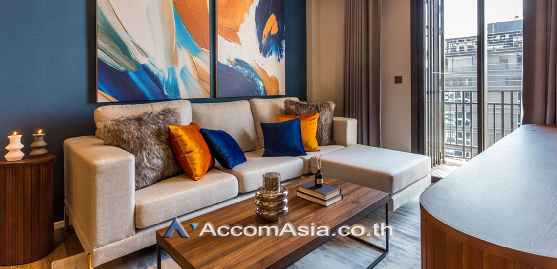 Pet friendly |  1 Bedroom  Condominium For Rent & Sale in Ploenchit, Bangkok  near BTS Ploenchit (AA30862)