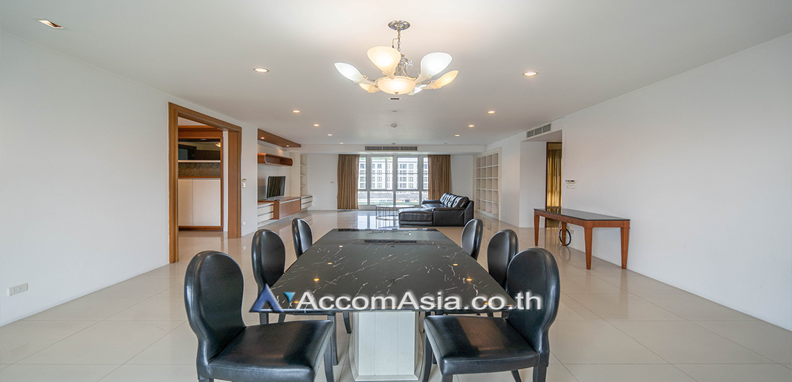 Pet friendly |  4 Bedrooms  Apartment For Rent in Sukhumvit, Bangkok  near BTS Thong Lo (AA30872)