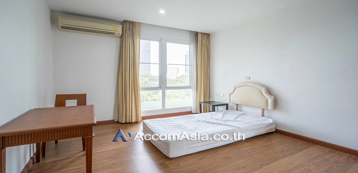 5  4 br Apartment For Rent in Sukhumvit ,Bangkok BTS Thong Lo at Ideal for family living and pet lover AA30872