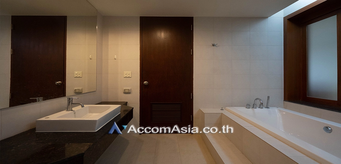 13  4 br Apartment For Rent in Sukhumvit ,Bangkok BTS Thong Lo at Ideal for family living and pet lover AA30872