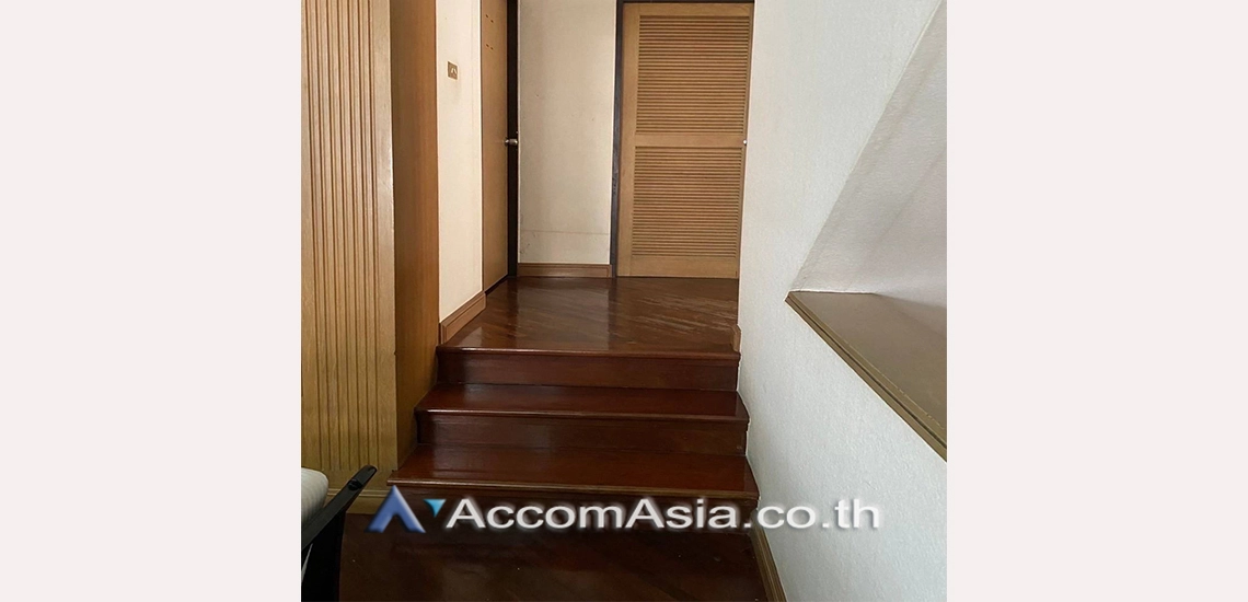 9  4 br Townhouse for rent and sale in sukhumvit ,Bangkok BTS Thong Lo AA30874