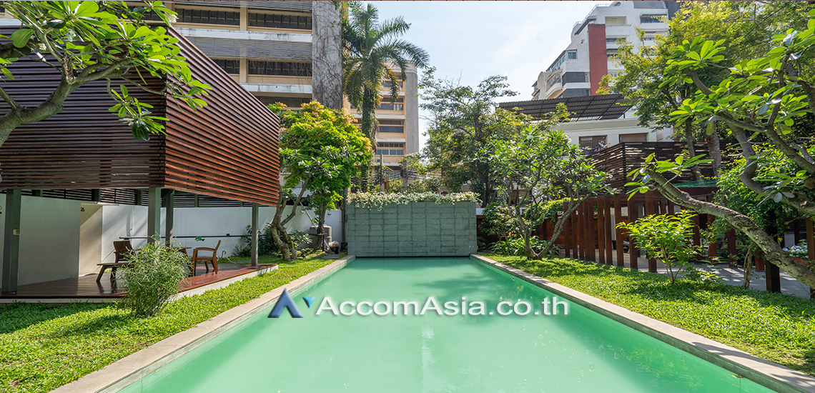  1  4 br House For Rent in Sukhumvit ,Bangkok BTS Phrom Phong AA30881