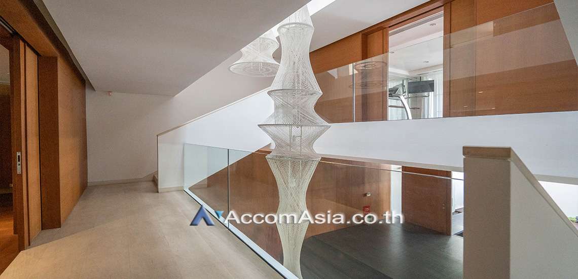 18  4 br House For Rent in Sukhumvit ,Bangkok BTS Phrom Phong AA30881