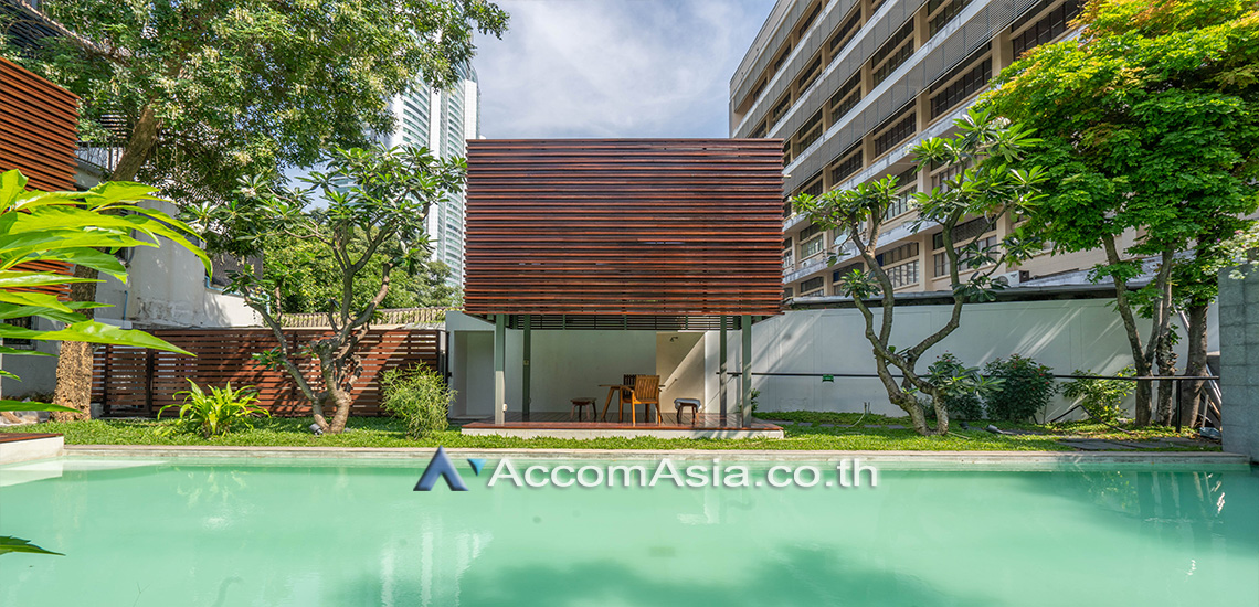 9  4 br House For Rent in Sukhumvit ,Bangkok BTS Phrom Phong AA30881